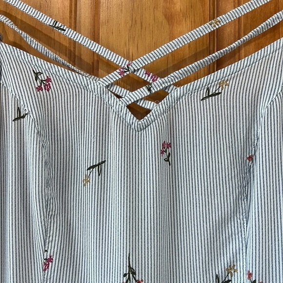 SO Floral Sundress with Spaghetti Straps - Junior’s Size Large - Picture 3 of 5
